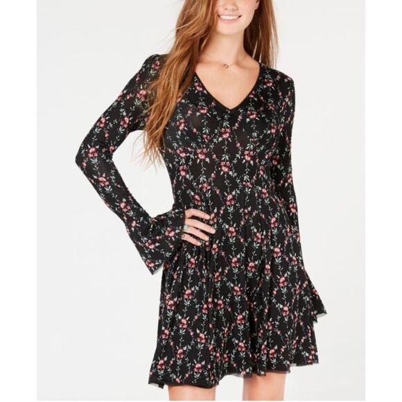 American Rag Dresses & Skirts - American Rag Floral Dress Size Medium